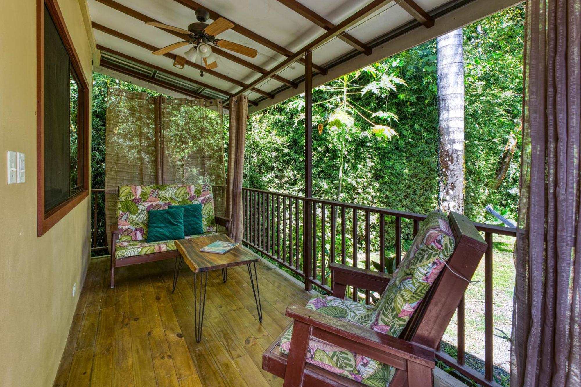 Bamboo River House And Hotel Dominical Exterior photo